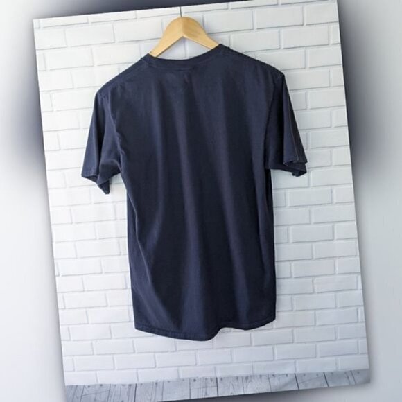 Port & Company Black "Level 18 Unlocked" Tee Men's Teens Medium - Picture 3 of 5